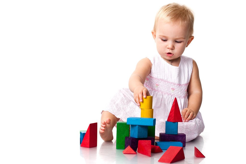 بازی‌ و اسباب‌بازی‌های مناسب برای کودکان ۱ تا ۲ ساله